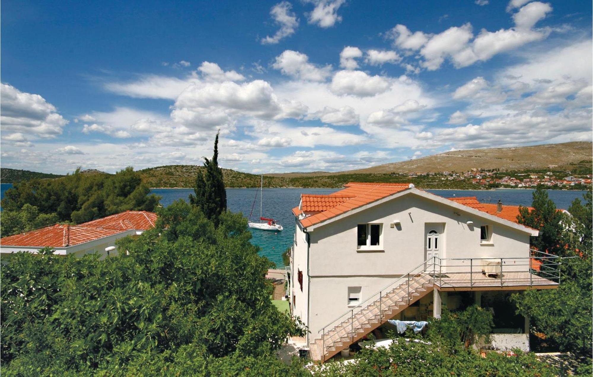 2 Bedroom Beautiful Home In Sparadici Grebaštica Dış mekan fotoğraf